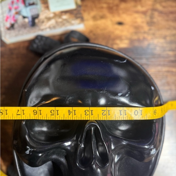 Spencer’s Black Skull backpack OS main image 6